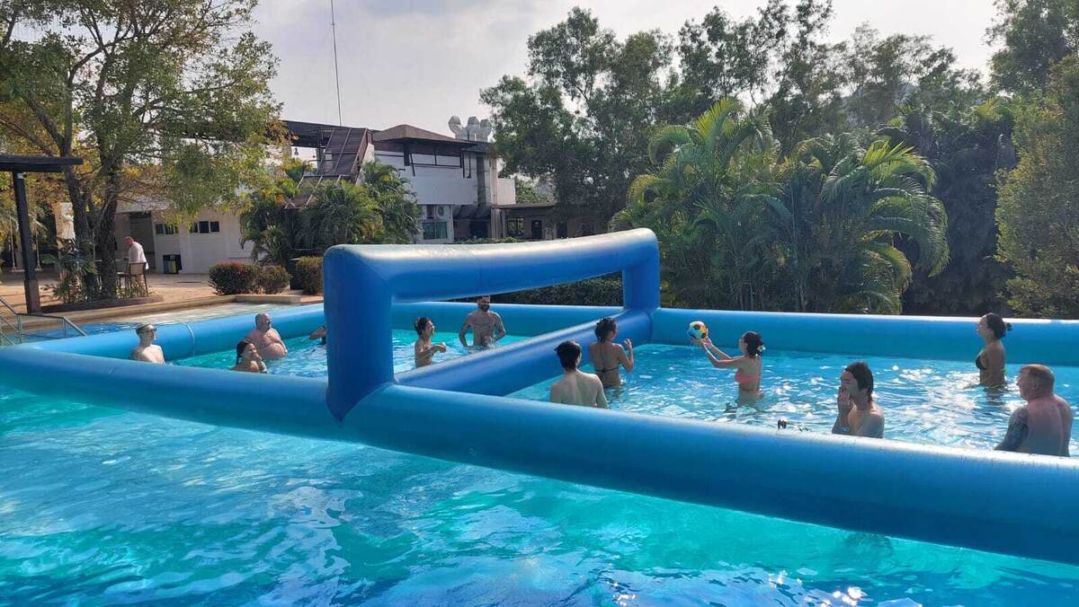 Водный волейбол. Меня не ищите, я на суше, снимаю. 