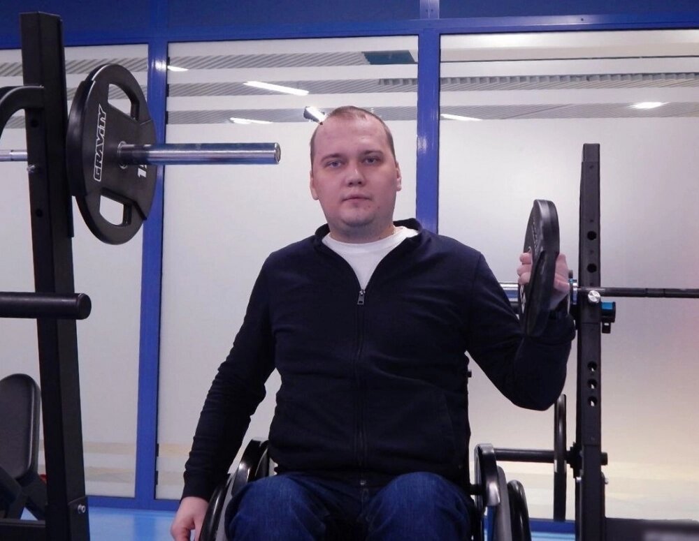    Илья Филиппов всегда был спортивным и не ожидал, что однажды пересядет в инвалидное кресло. Фото: «АиФ-Урал»/ Дарья Попович