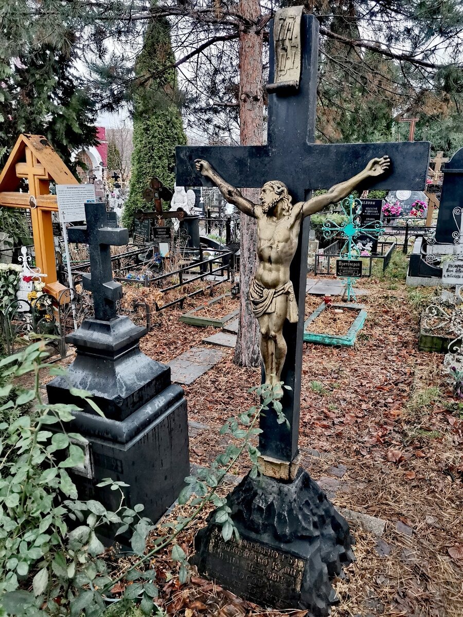 Могила Ивана Петровича Носова