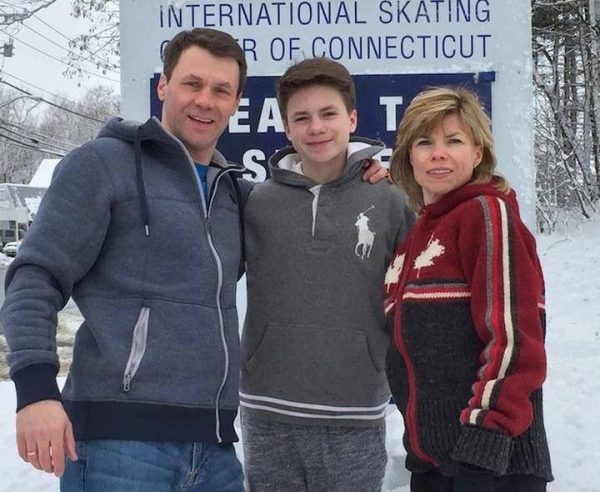    Максим Наумов не полетел с родителями и остался жив, фото: соцсети