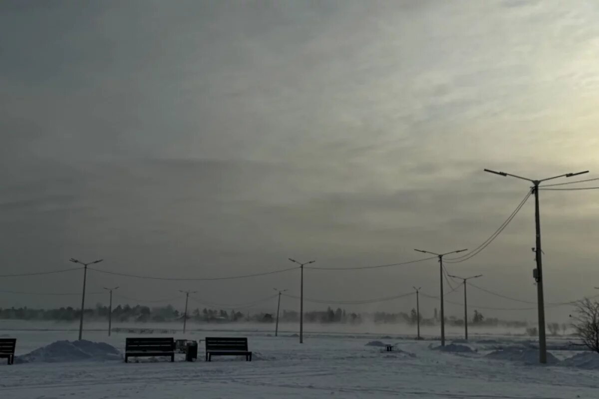    Река Ангара вышла из берегов из-за ледостава в Иркутской области