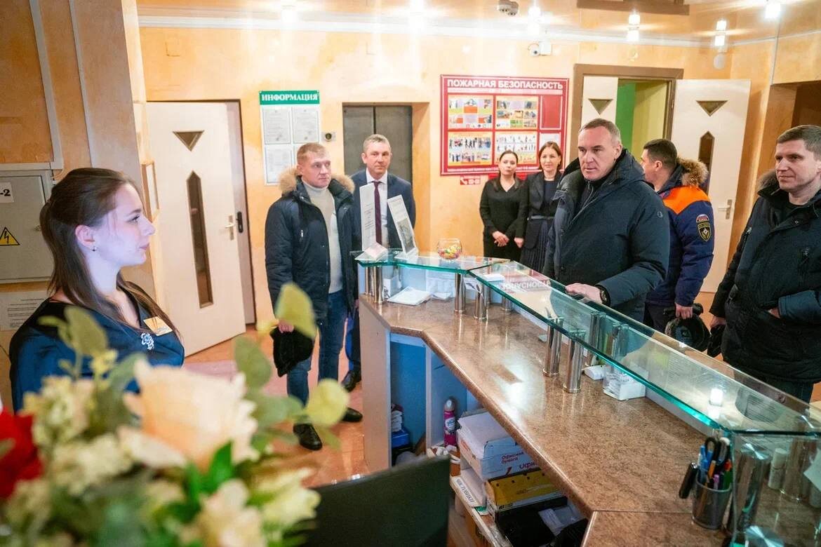    Губернатор Югры отметил, что реконструкция отеля «Град Березов» позволит привлечь в регион туристов