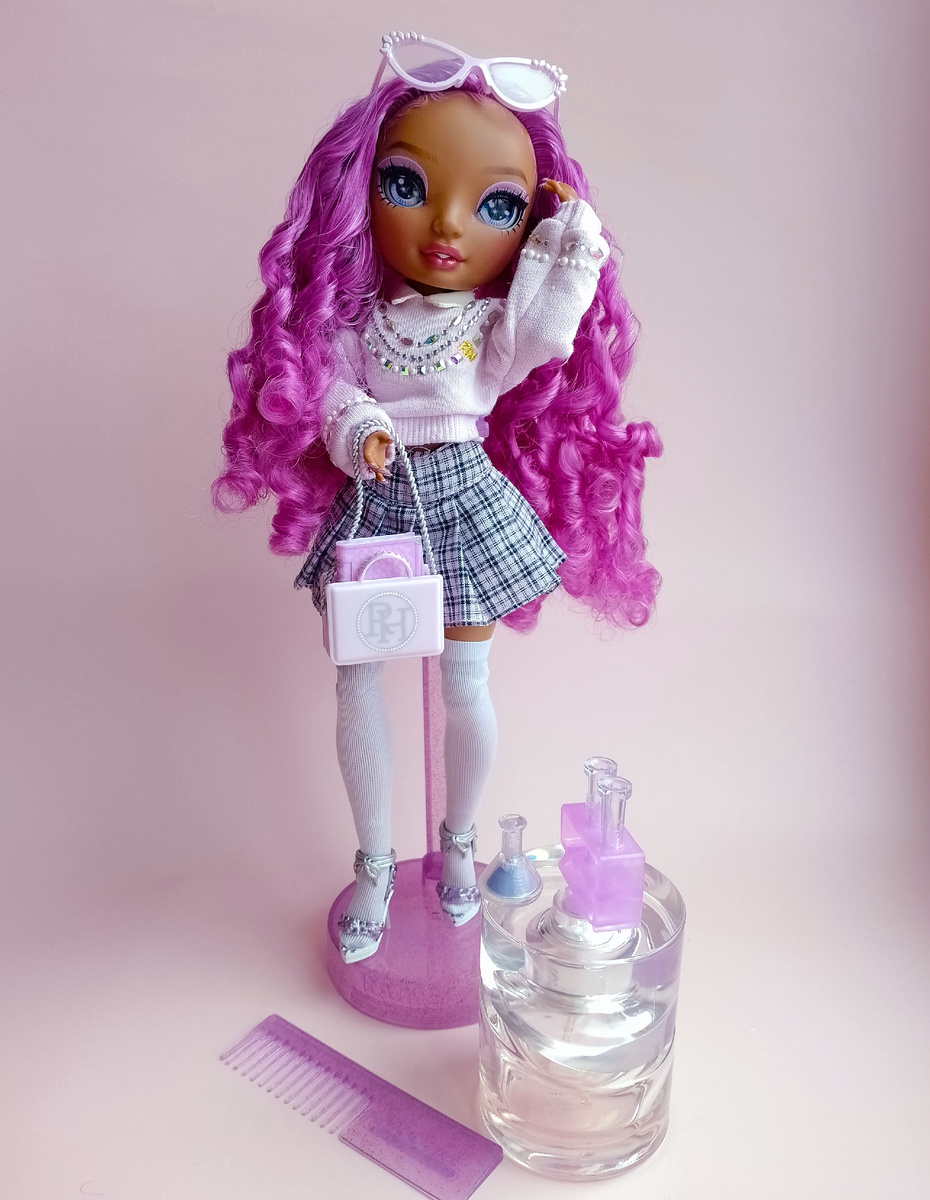 Lilac Lane Rainbow High