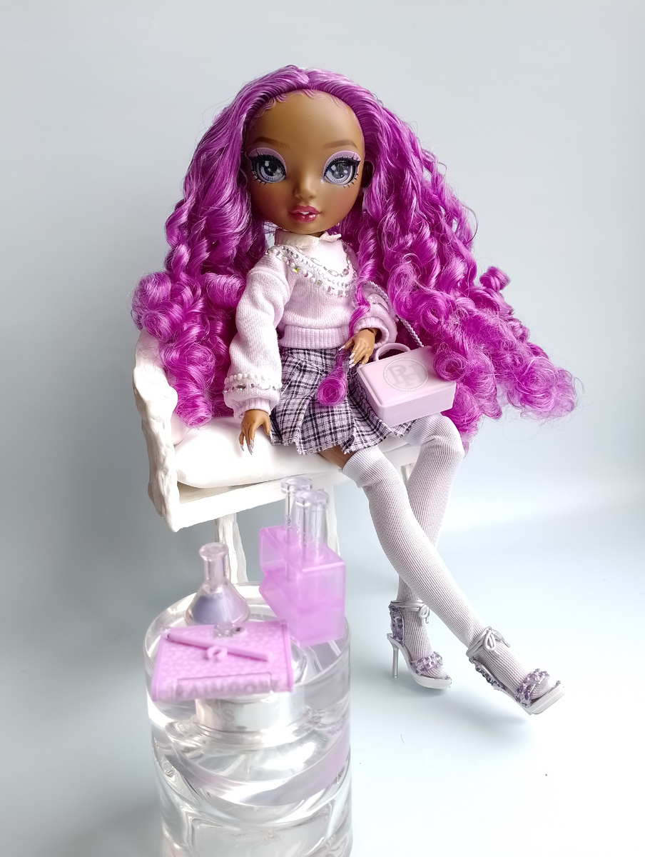 Lilac Lane Rainbow High