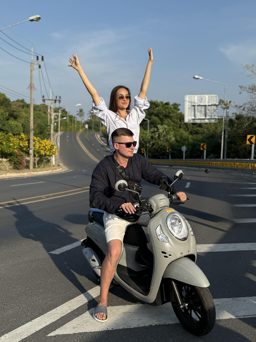 Арендовать этот байк можно в Ice Family Tour в Кароне, состояние на январь 2025 года новое