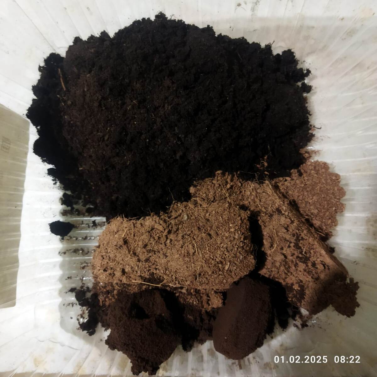 Крышка из-под килограммового торта