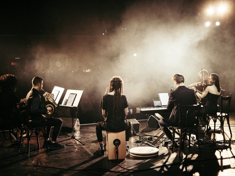    Исследование: современные музыкальные произведения стали проще