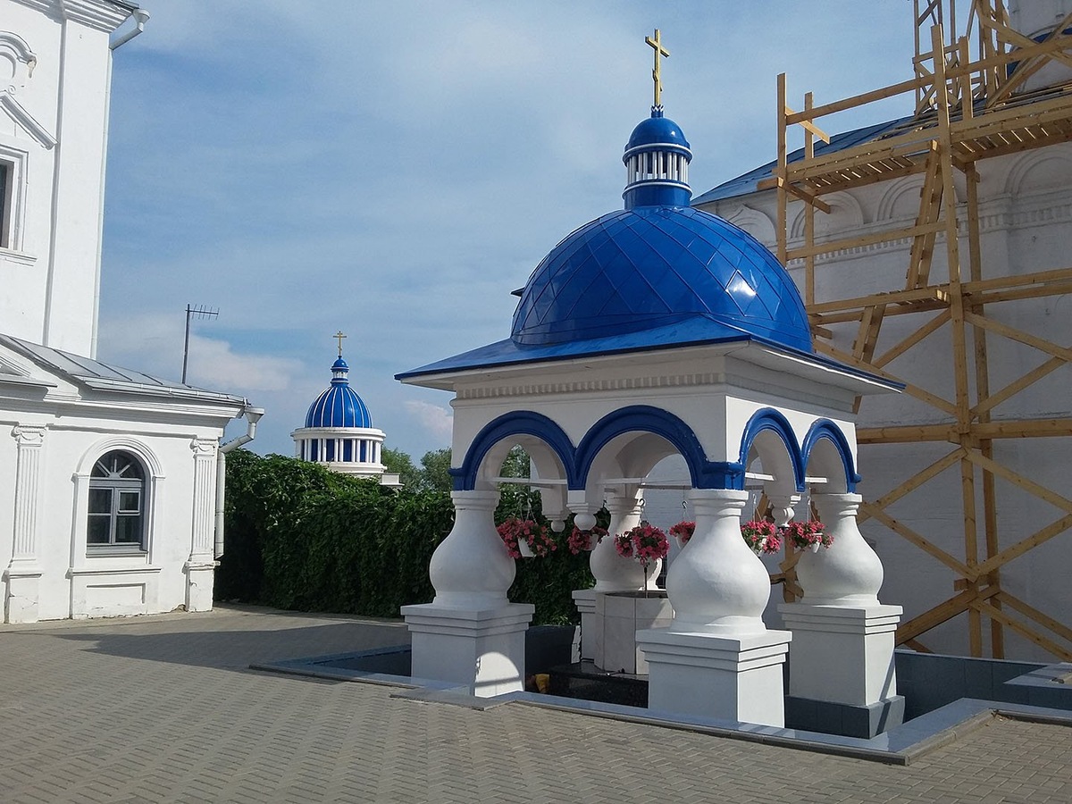 КИВОРИЙ Боголюбского монастыря