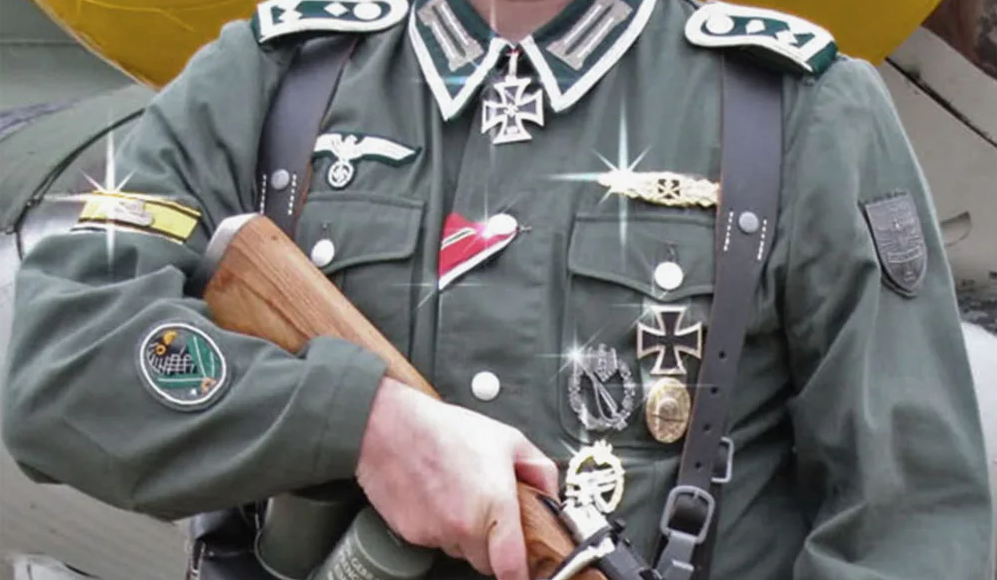 Немецкий стрелок в наградах Вермахта. Источник Яндекс картинки