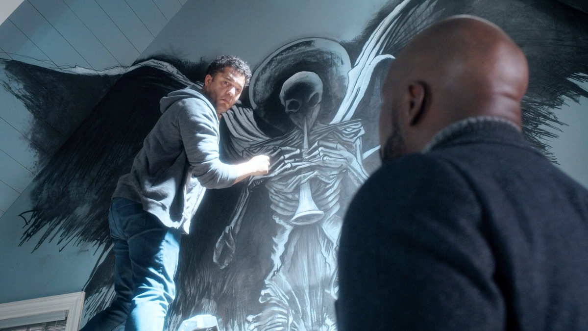 Сериал “Зло” (2019-2024). Кадр из фильма. 