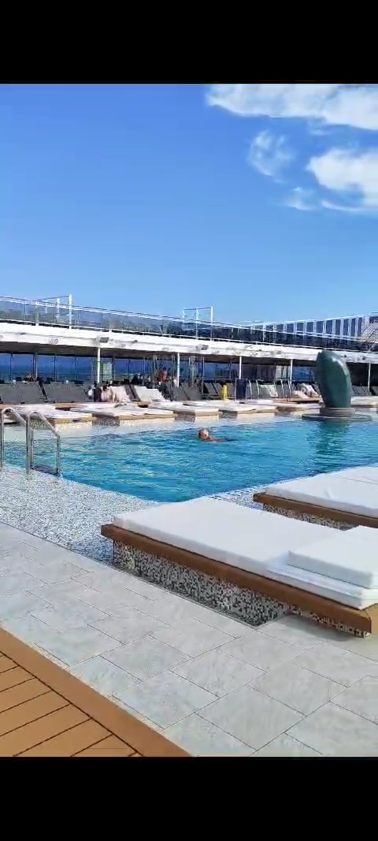 Это основной бассейн