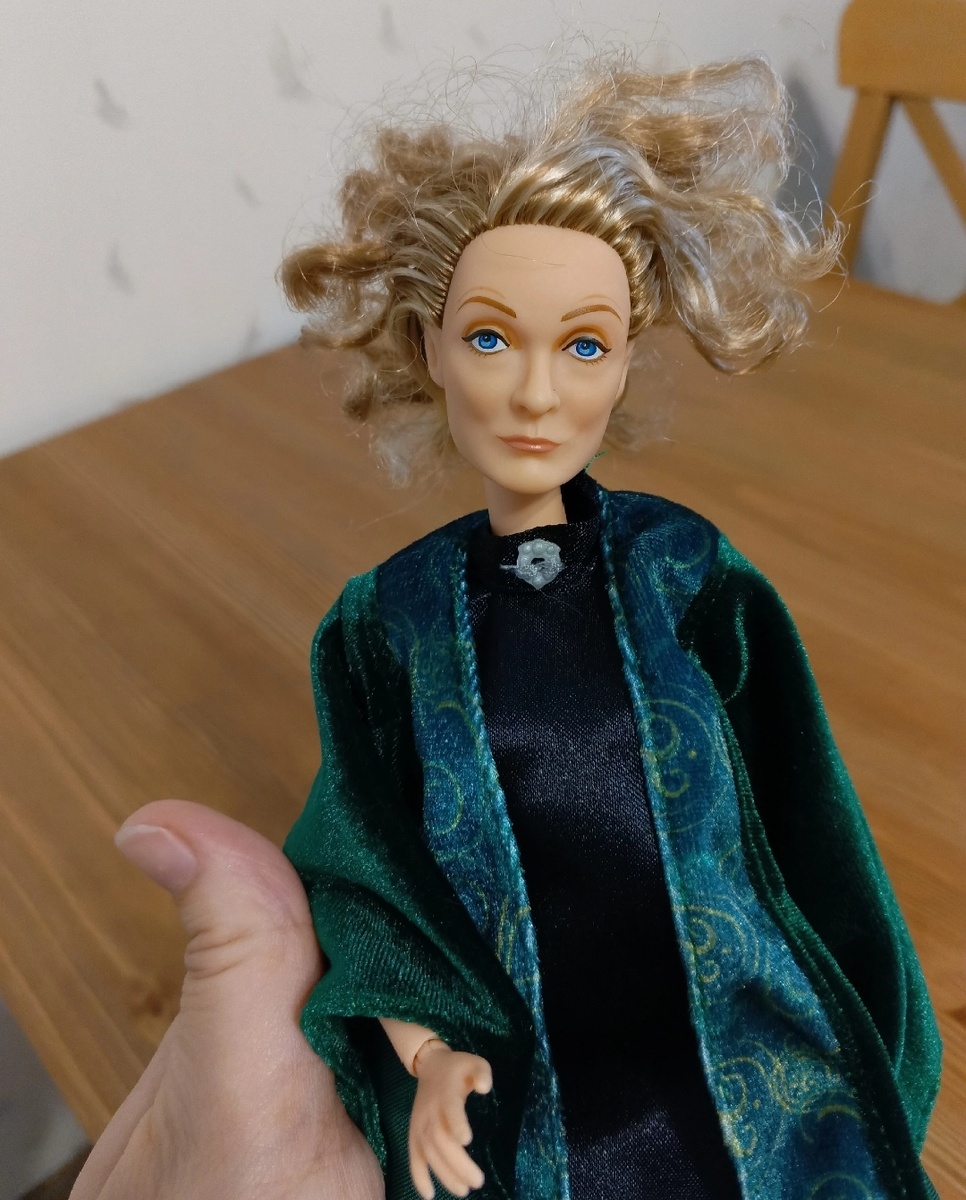 Профессор  Миневра Макгонагалл из Гарри Поттера