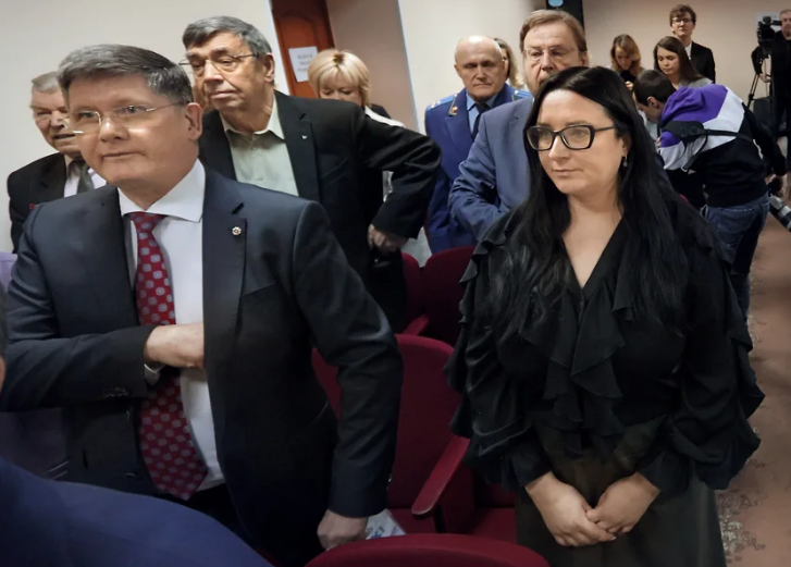 Евгений Песцов и Юлия Маслакова.