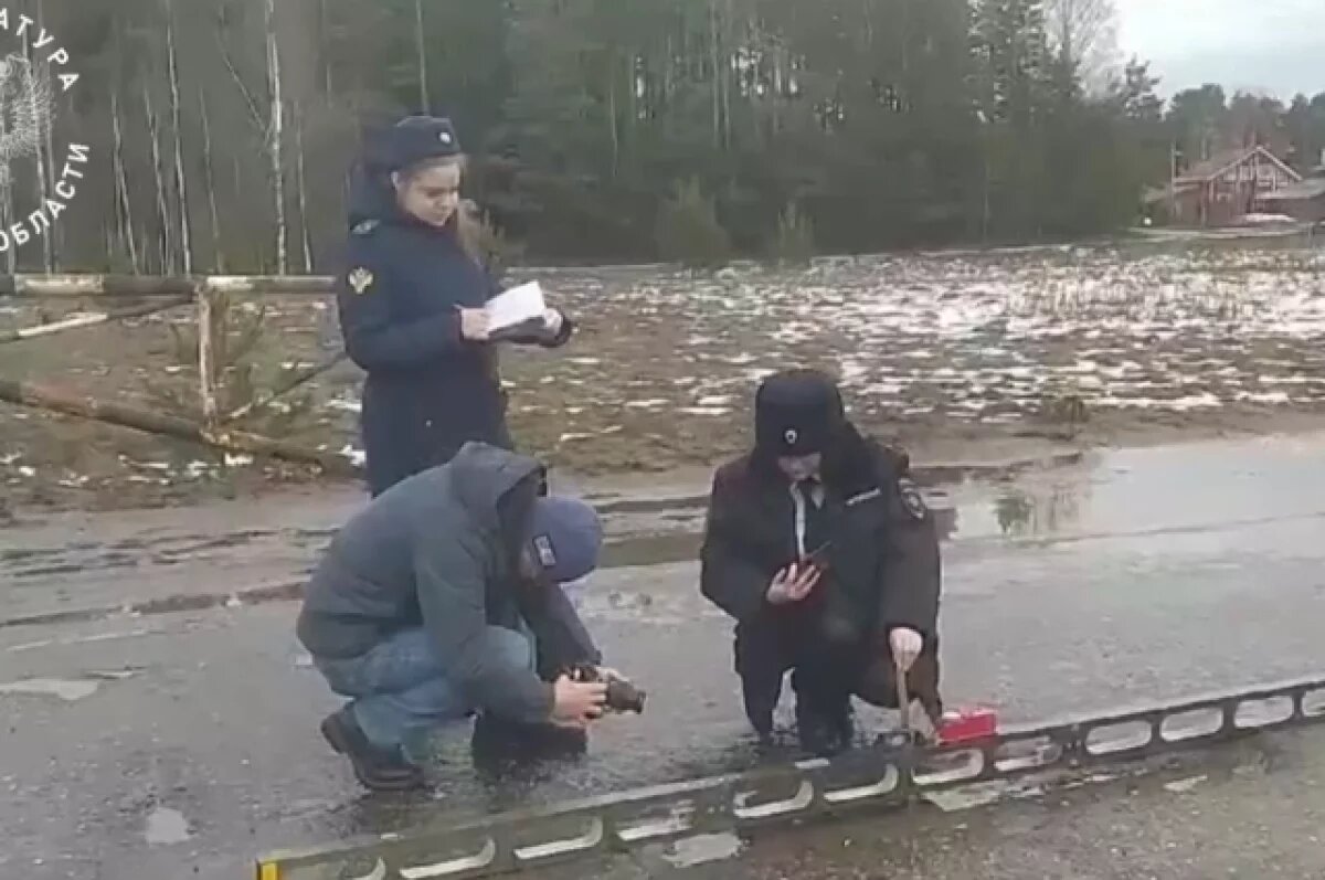    В Тверской области проверяют яму, где водители пробивают колёса