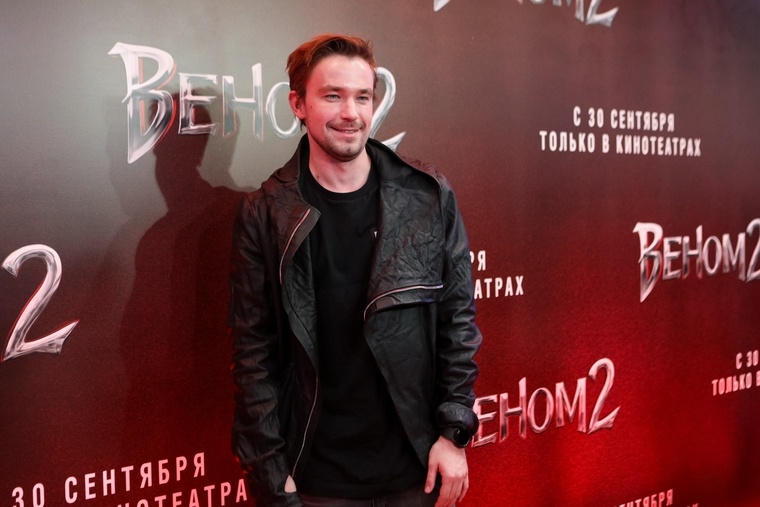    Александр Петров продал квартиру за 57 миллионов рублей, чтобы купить дом для жены