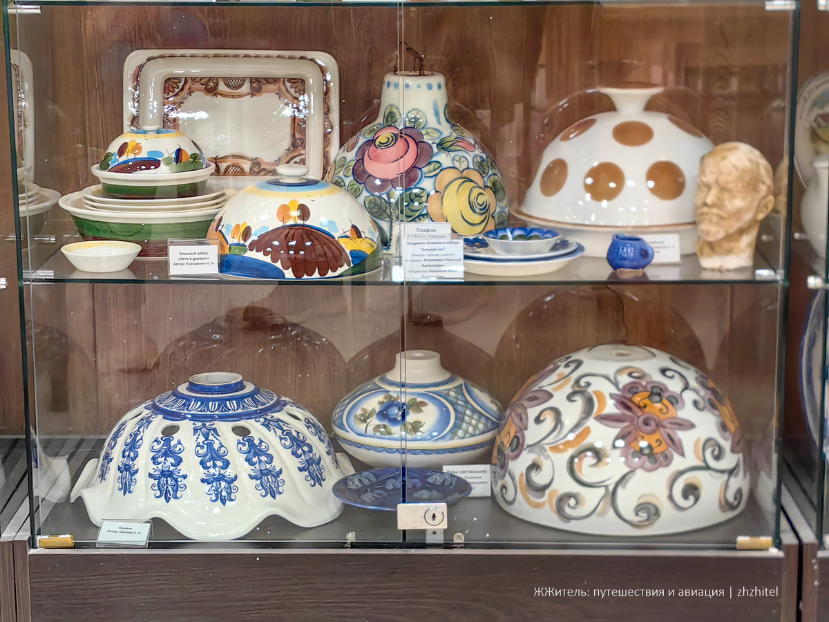 Изделия совсетского периода, мне понравились плафоны