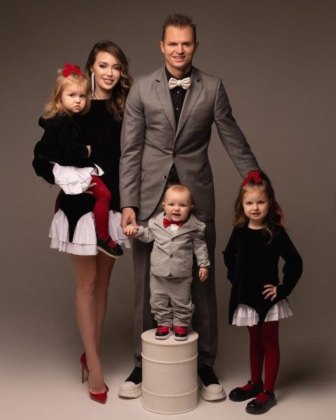    Семья Тарасова и Костенко, фото:dzen.ru