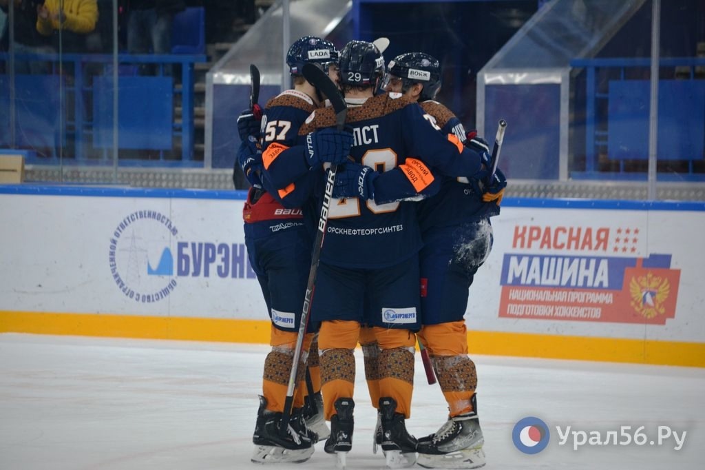     ХК «Южный Урал» покинул зону плей-офф. Сегодня команда на выезде сразится с командой «Зауралье»