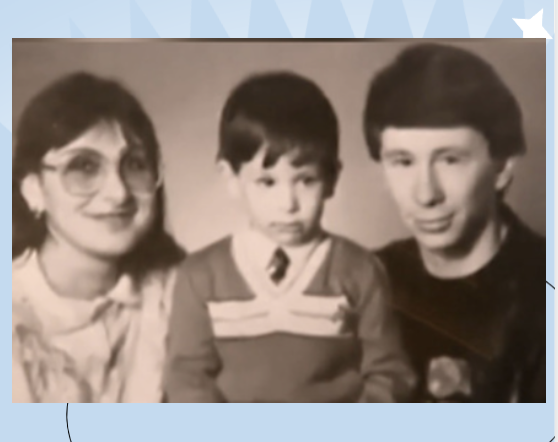 С первой семьей/ кадр из программы "Судьба человека"