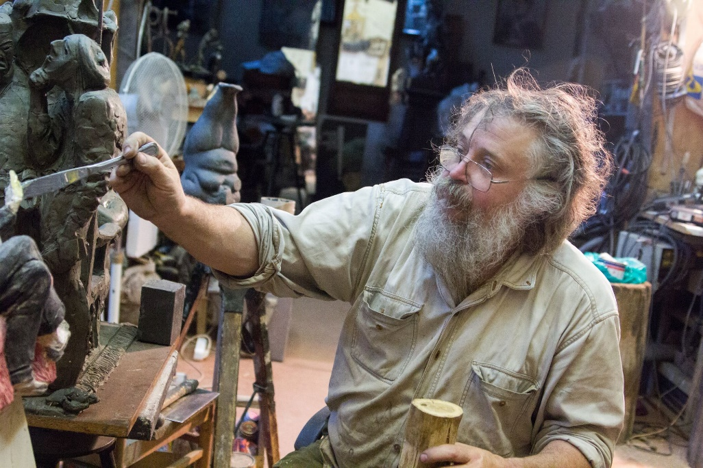 Скульптор Дмитрий Тугаринов 