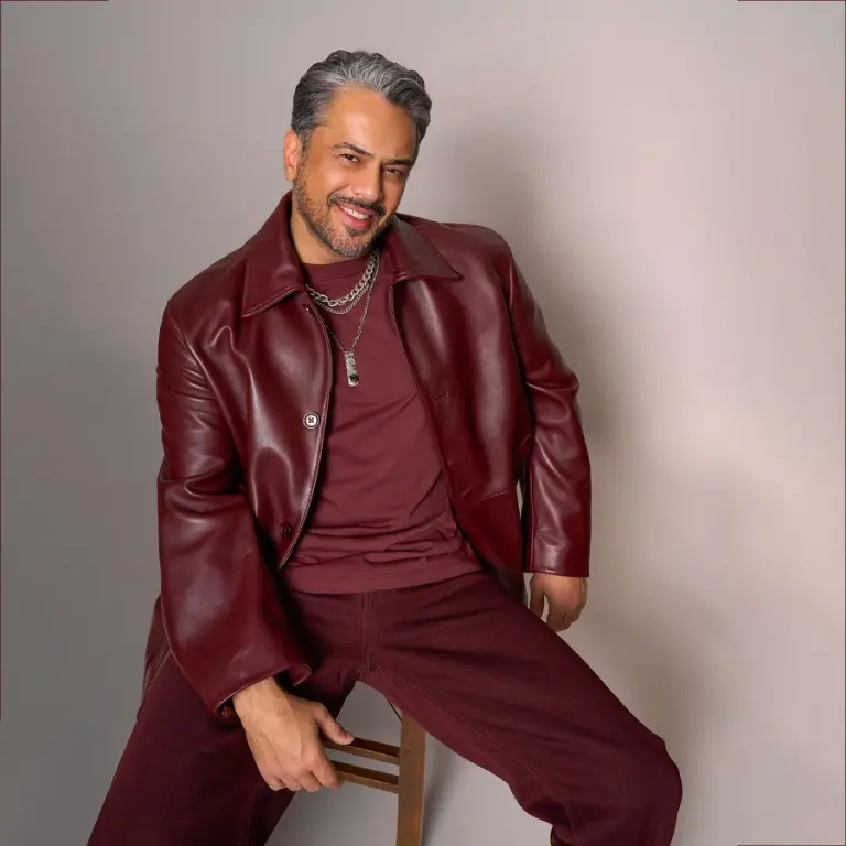 Фото актера в социальных сетях