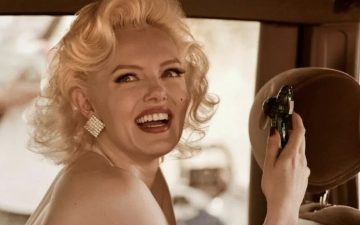 Это всего лишь мисс Кеннеди