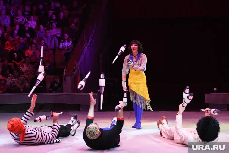 В труппе Воробьева большинство сотрудников имеет спортивное прошлое
Фото: Владимир Жабриков © URA.RU