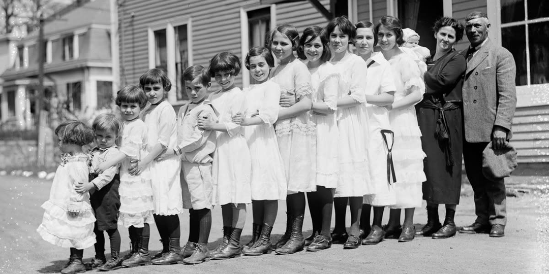 Как двумя простыми мерами, без затрат поднять рождаемость в России: через 15 лет нас будет больше чем китайцев