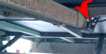 болт трения