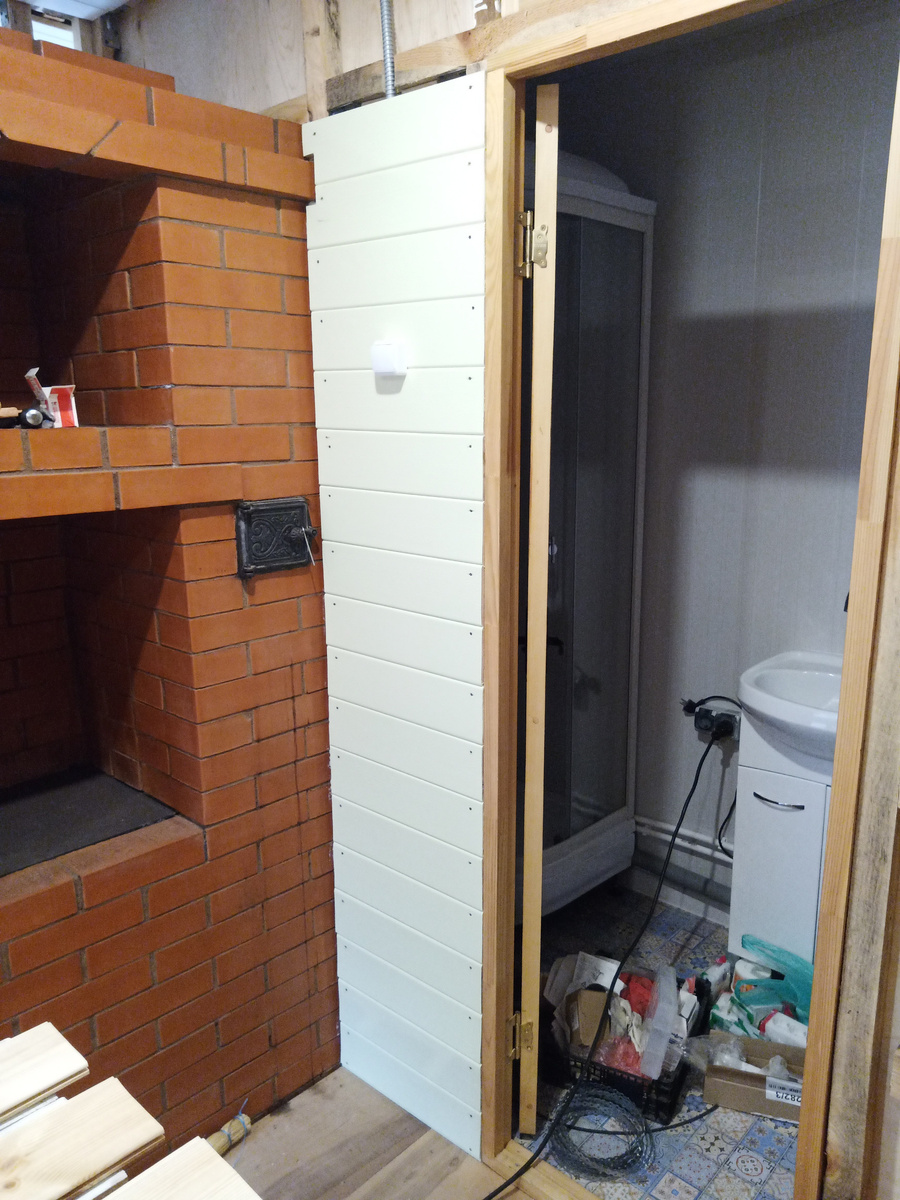 Пересвеченное фото, но всё нужное видно.