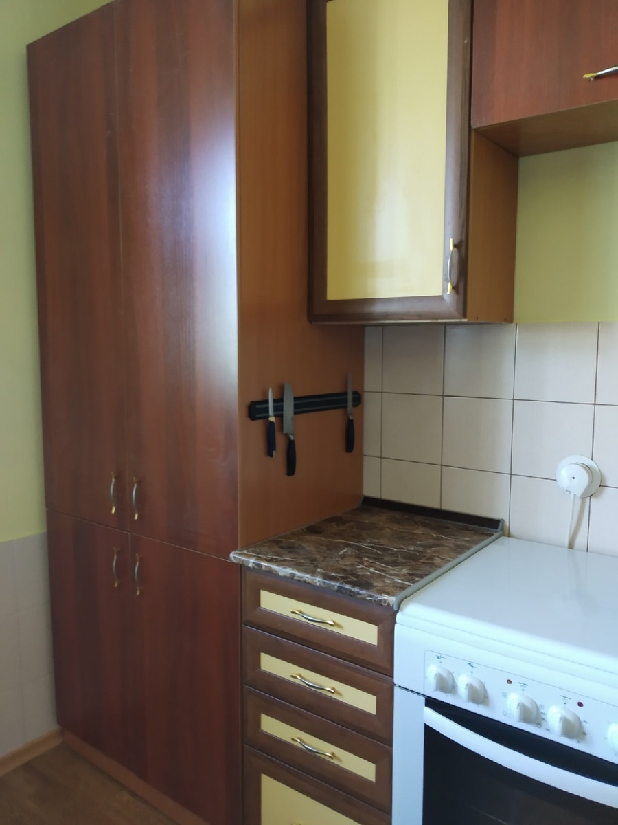 Знакомьтесь, многоуважаемый шкаф