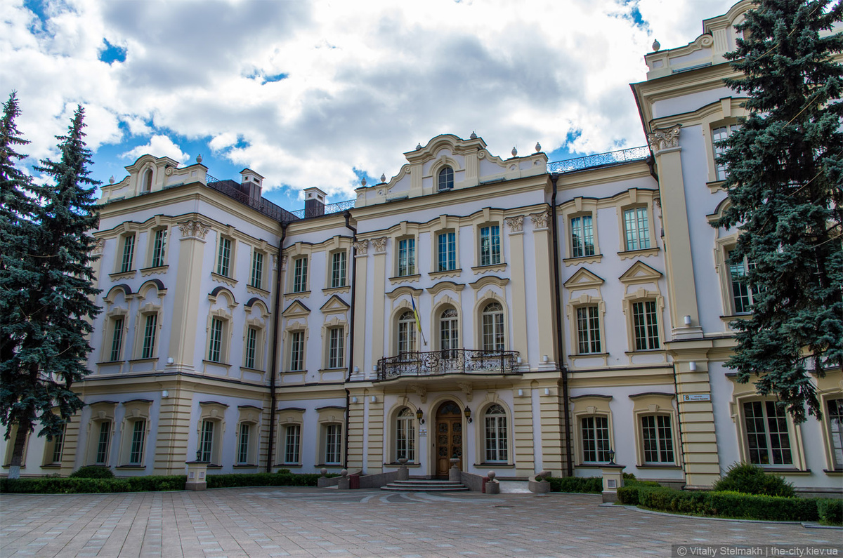 Кловский дворец в Киеве
