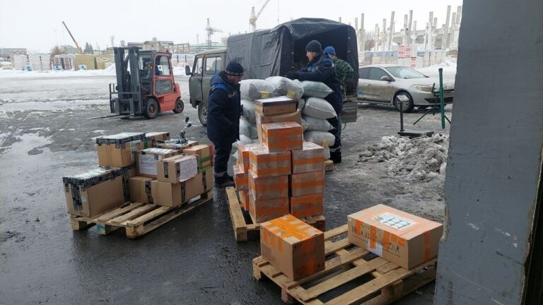    Почти 5 тонн гуманитарного груза отправили из Оренбурга в зону СВО Марина Шарт