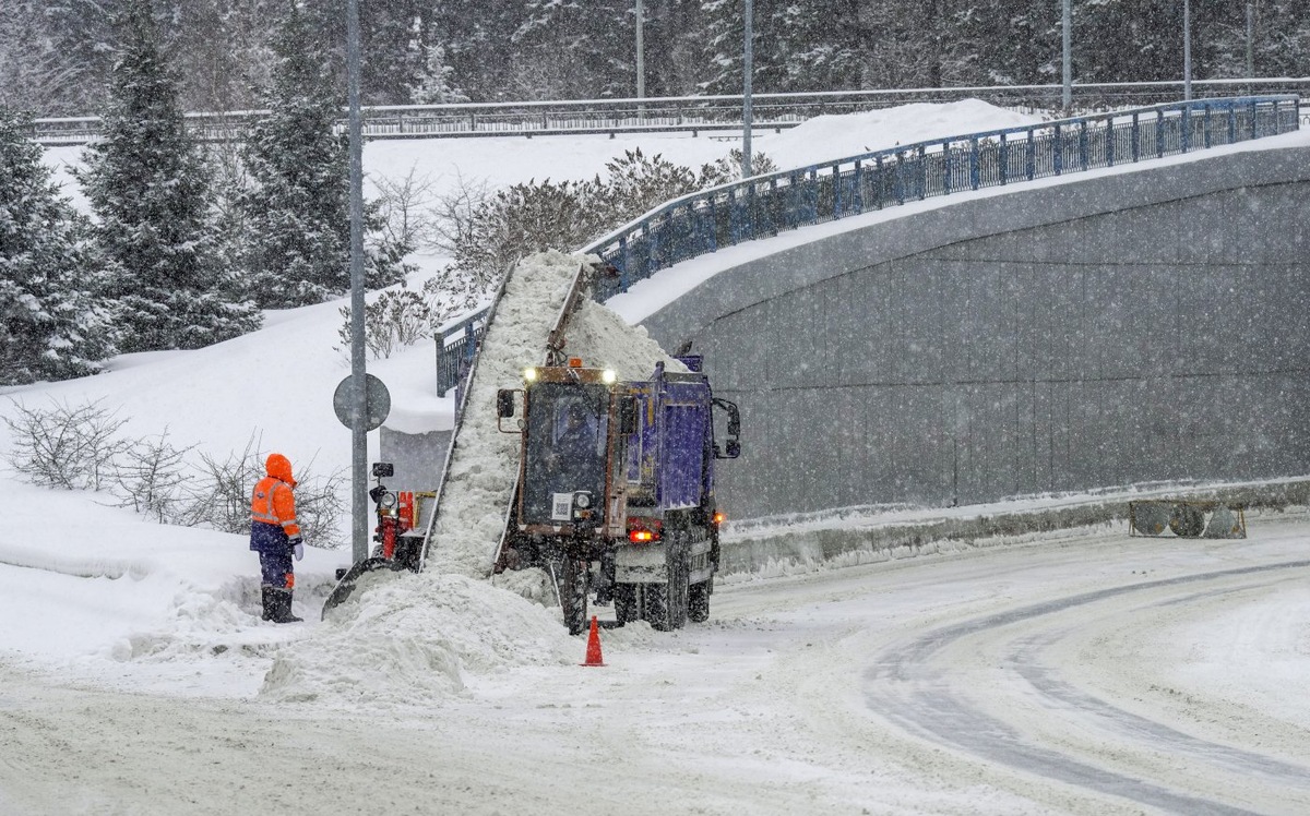    Жители Югры благодарят бойцов «снежного фронта»