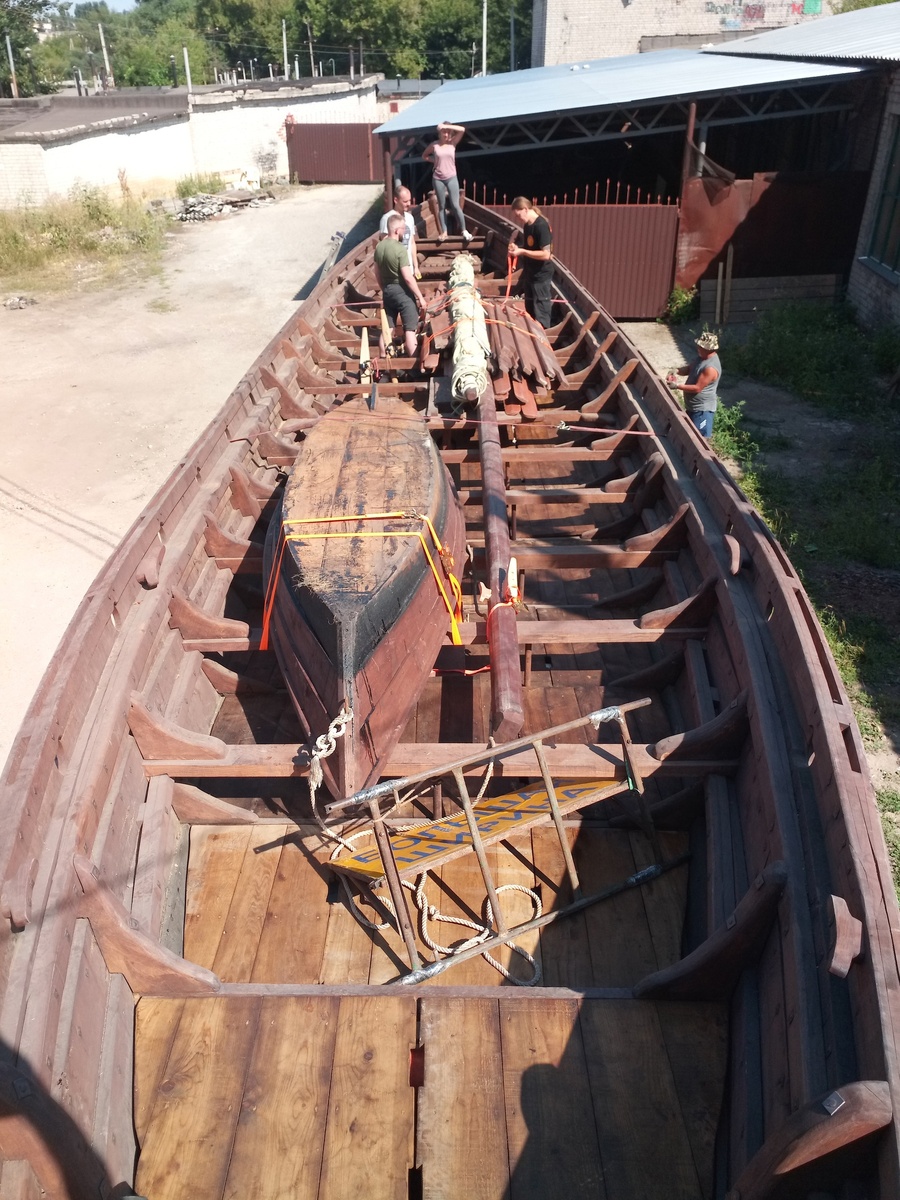 Погрузка на базе.