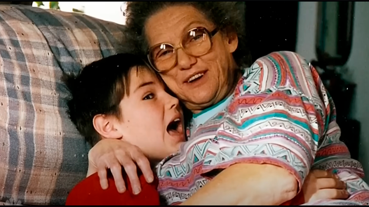    Будущий вице-президент и его бабушка//Стоп-кадр видео NPR.org