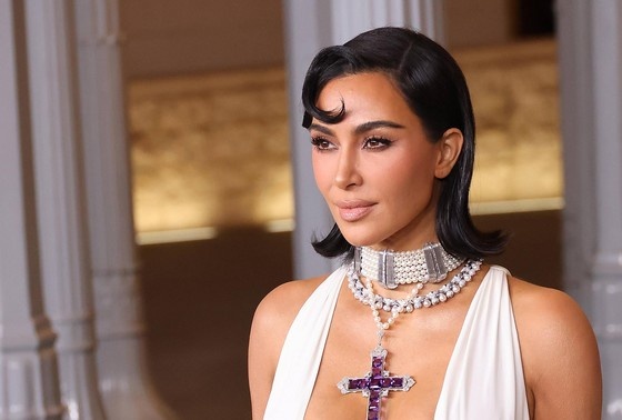     Ким Кардашьян