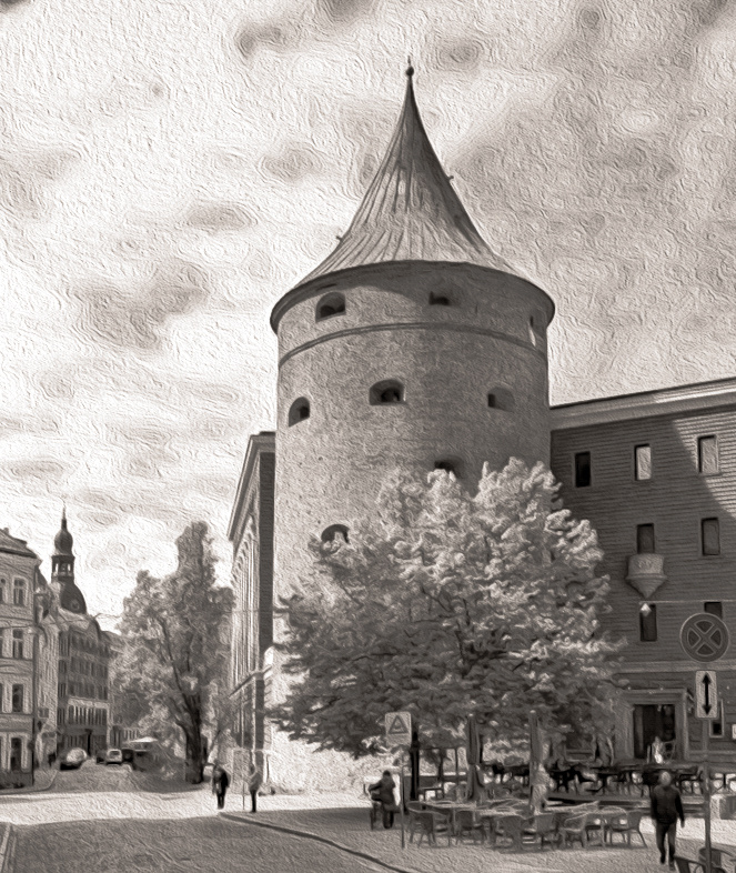 Здесь в Музее Революции нас принимали в пионеры