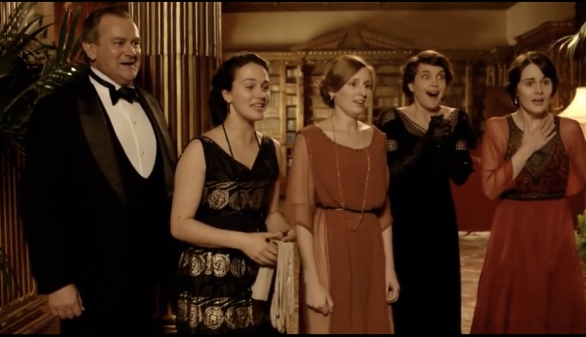 Кадр из сериала "Аббатство Даунтон" (2010-2015, автор - Дж. Феллоуз)