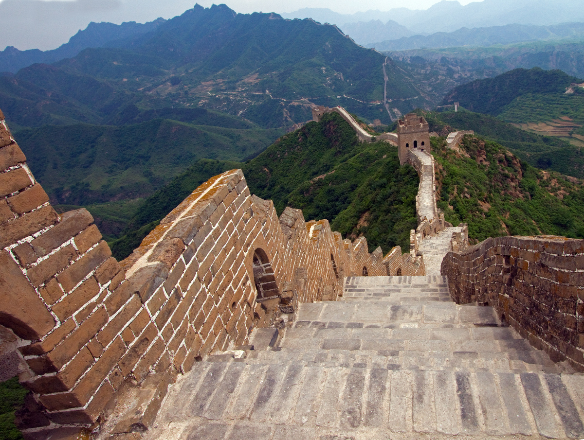 Изображение взято с: https://commons.m.wikimedia.org/wiki/File:Jingshaling_to_Simatai_57_(4781604923).jpg