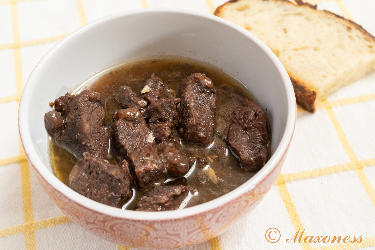 Antico peposo, или «Древний перец» (говядина, тушеная в вине с черным перцем). Итальянская кухня