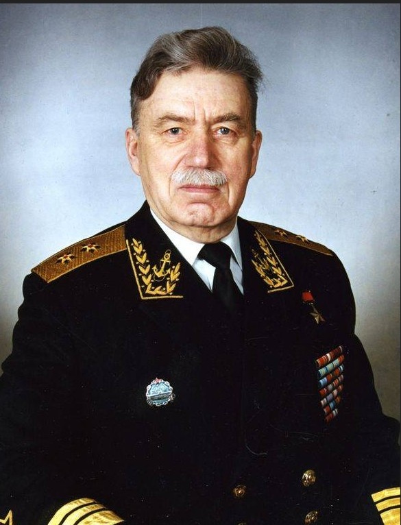 Рудольф Александрович Голосов — единственный из команды тихоокеанцев, отказавшийся лететь злополучным рейсом