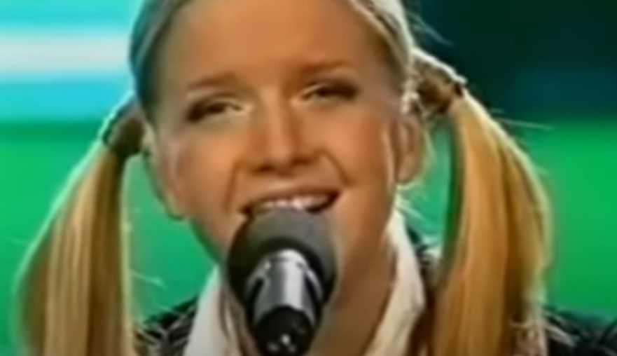 Юлия Михальчик на проекте "Фабрика звезд", скрин видео автора канала 