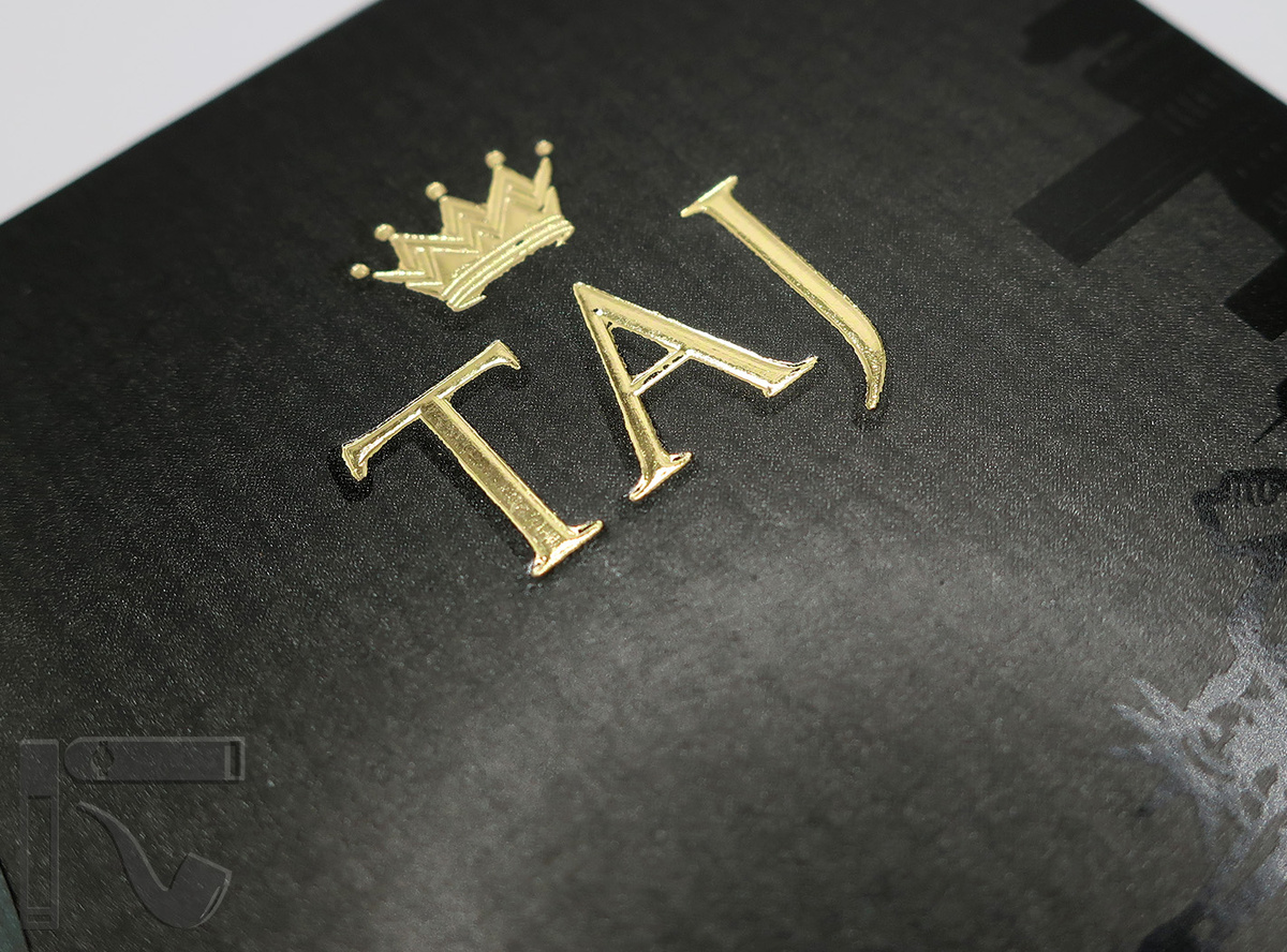 Сигареты TAJ New York. Фото: © канал "Уголок Курильщика"