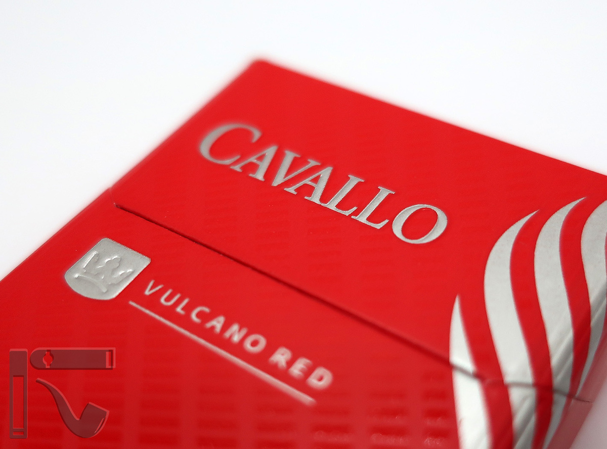 Сигареты Cavallo Vulcano Red. Фото: © канал "Уголок Курильщика"