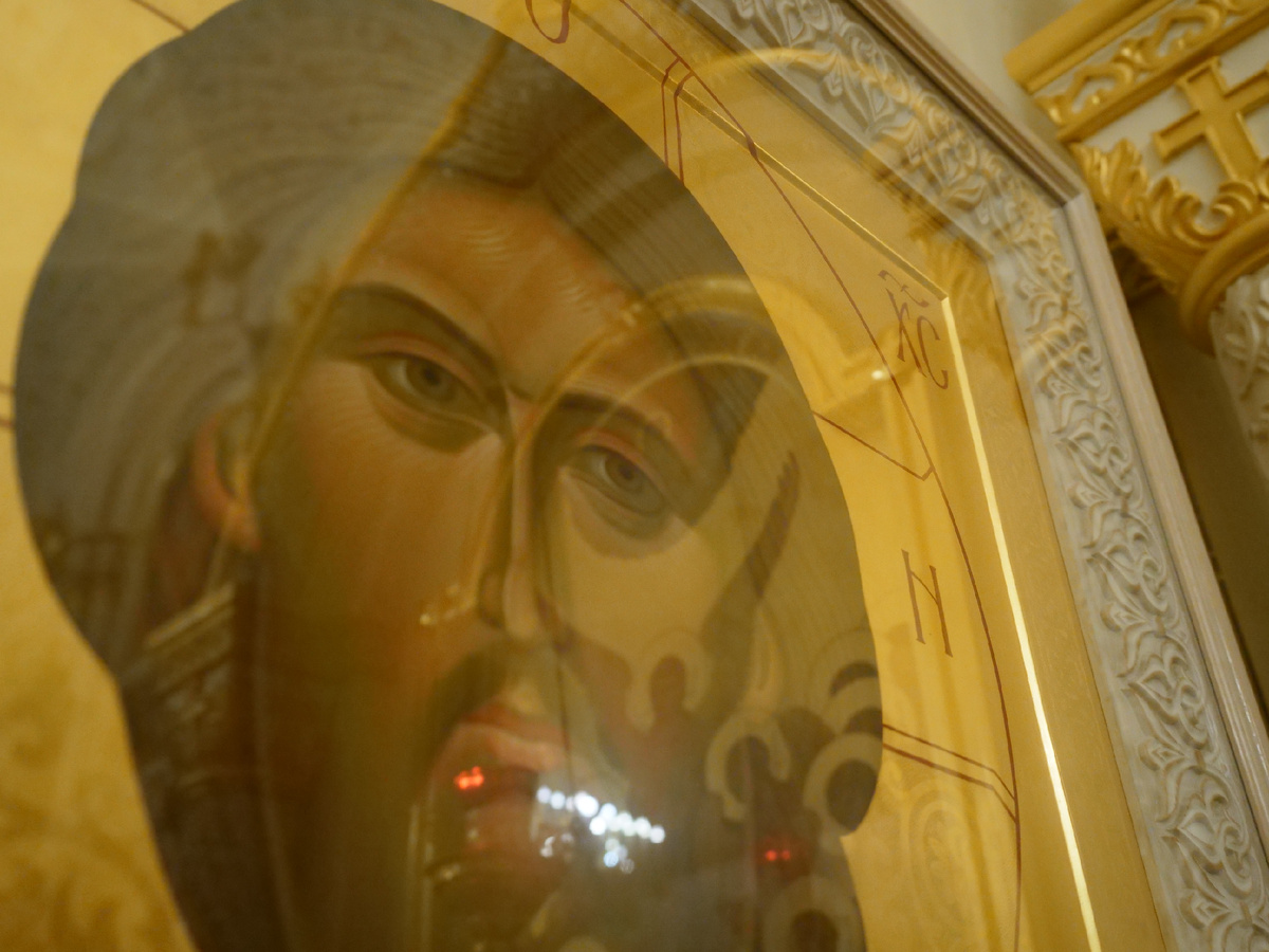 Эту икону нашему храму подарил Святейший Патриарх Московский и  Всея Руси Кирилл