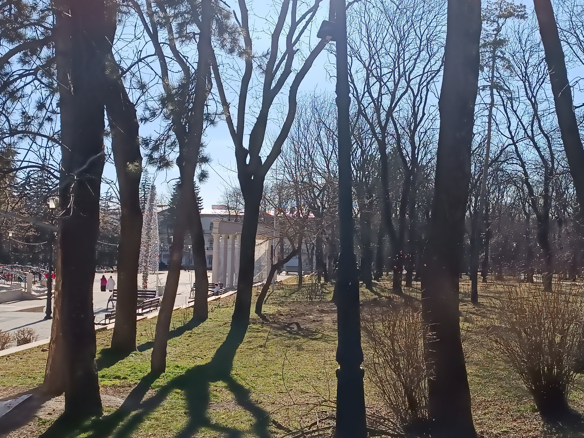 Там вдалеке санаторий Целебный ключ