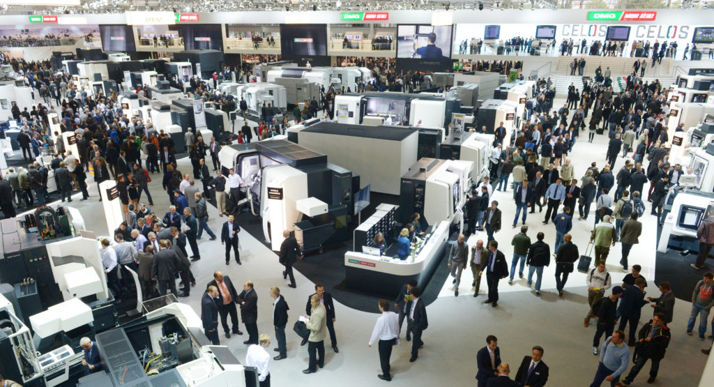 Фото с крупнейшей станочной выставки EMO Hannover