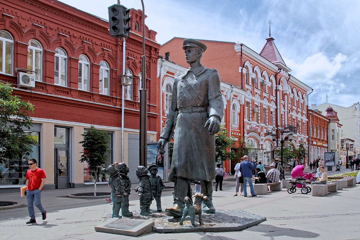 В Самаре он подлинный великан! Фото из открытых источников.