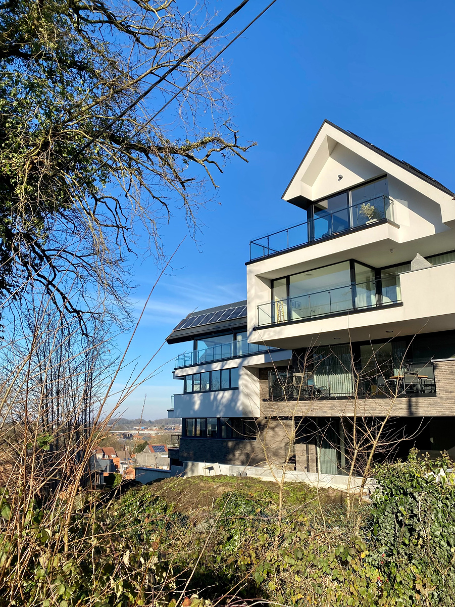 Личное фото. Новостройка на нашей улице. Февраль 2025